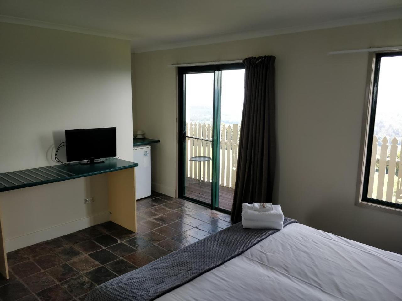Tranquil Park Motel Maleny Exterior foto
