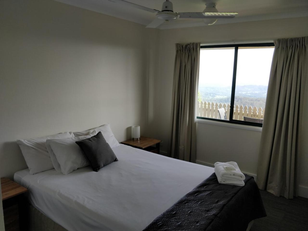 Tranquil Park Motel Maleny Exterior foto